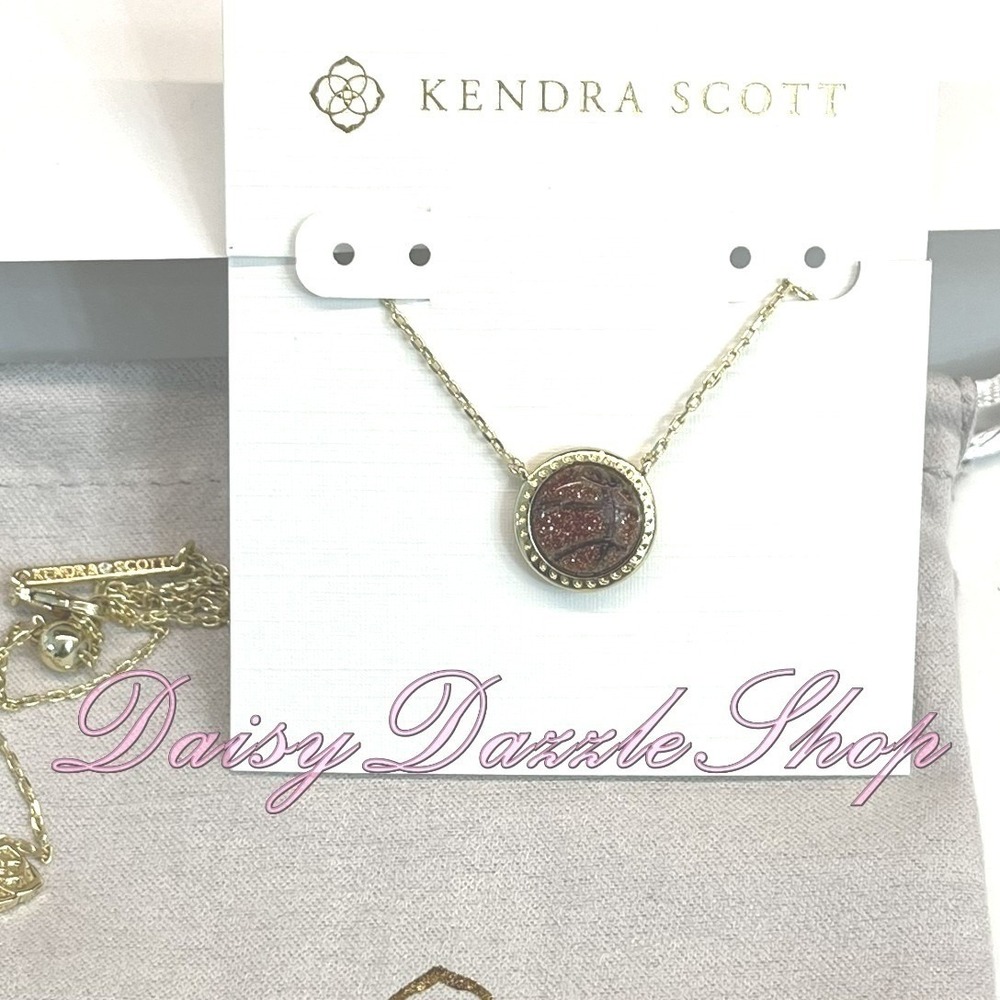 ✨Defective New Kendra Scott Basketball Short Pendant Necklace Gold ✨